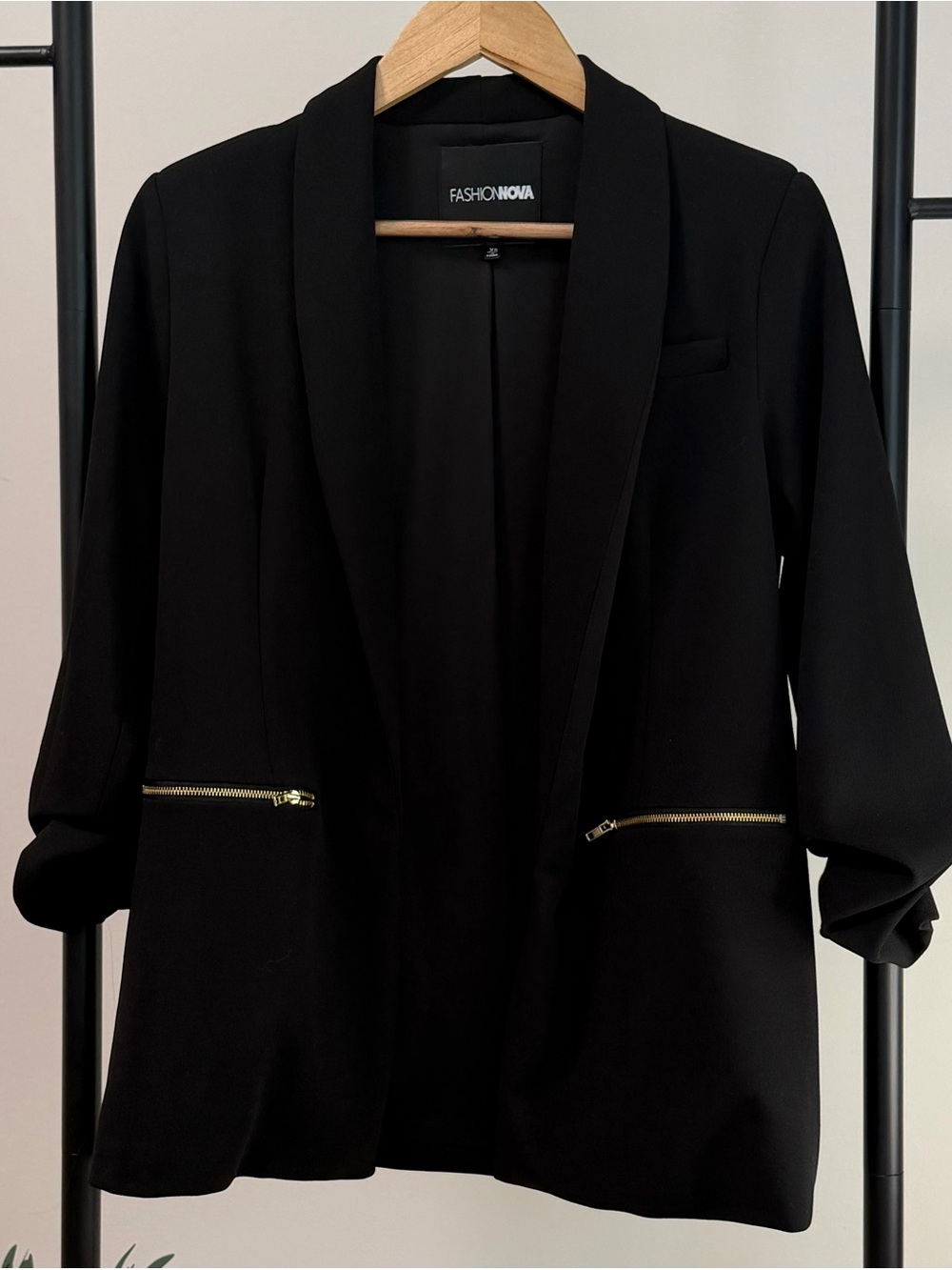 NWOT Fashion Nova Black Ruched Sleeve Blazer – Size XS 🖤